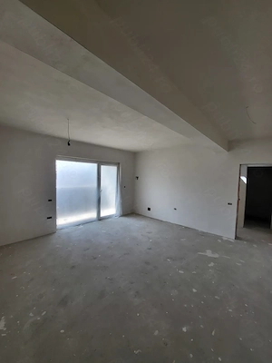 Apartament 3 camere living bucatarie+ terase