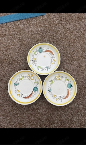 Farfurii de colecție din modelul "Granada"