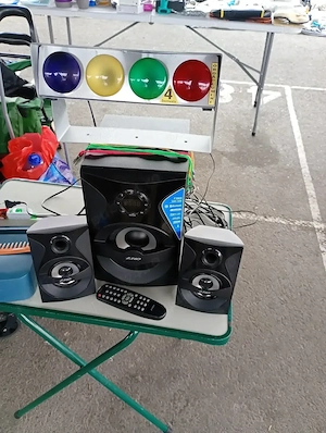 Vînd boxe in stare foarte buna 