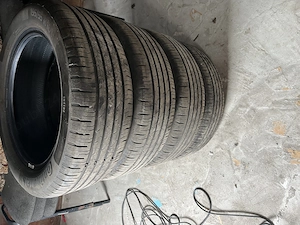 Anvelope vară Continental.