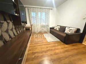 DE VANZARE - Apartament decomandat cu 2 camere, 44 mp - zona CETATE - imagine 2