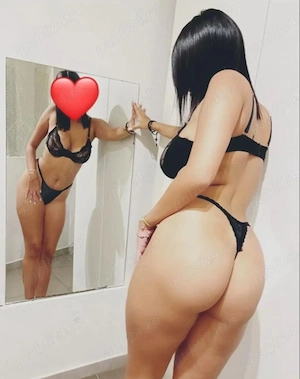 Doar deplasari party girl