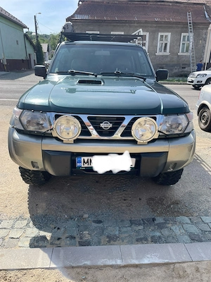 Nissan Patrol Y61