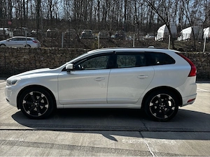 Volvo XC 60 - 2.4 D5 AWD. Stare perfecta de functionare - imagine 2