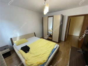 Apartament 2 camere balcon si loc parcare in Selimbar - imagine 4