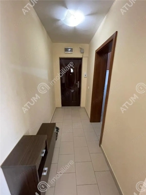 Apartament 2 camere balcon si loc parcare in Selimbar - imagine 11