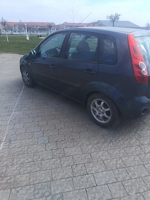 ford fiesta  1,25 cm3  2007 benzina - imagine 3