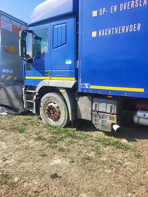 Vand pentru dezmembrari