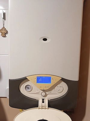 Vând centrala termica Ariston de 32 funcțională 