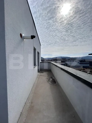 Apartament spațios, 80 mp utili + terasă 60 mp | Etaj 3 | 2 parcări incluse - imagine 10