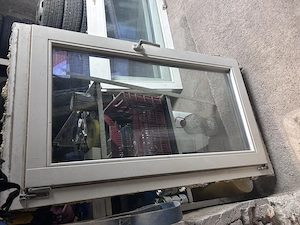 Vând set geamuri stratificate dublu + ușă aluminiu 