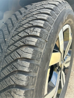 2023 duster 4x4 1.5d - imagine 4