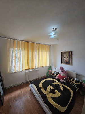 Apartament 3 camere cf 1 semidecomandat  - imagine 2