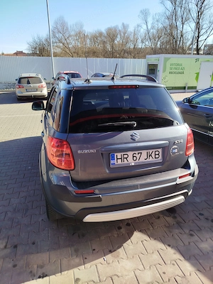 Vând Suzuki SX4 benzina - imagine 3