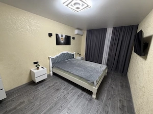 Garsonieră în Apărătorii Patriei 