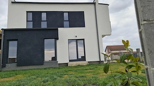 Proprietar ! Duplex despartit de camera tehnica, 350 mp teren