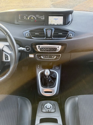 Renault Grand Scenic 7locuri 1.6d 131cp cutie thule,inmatriculata,impecabila - imagine 8