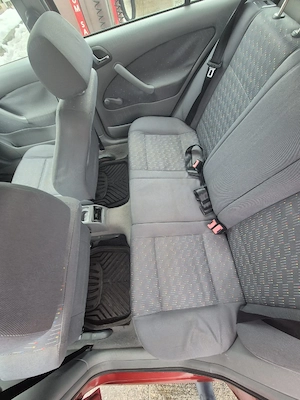 Skoda Octavia 2004 - oferta 10% reducere pana în 10 aprilie - imagine 7