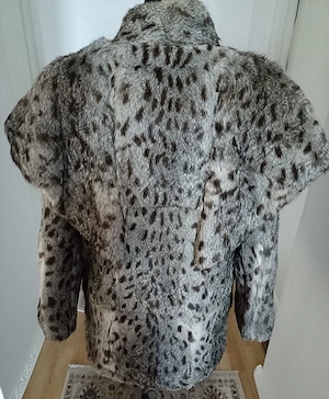 Blana. Lux Naturala Pisica Sălbatică M, 1200 lei 