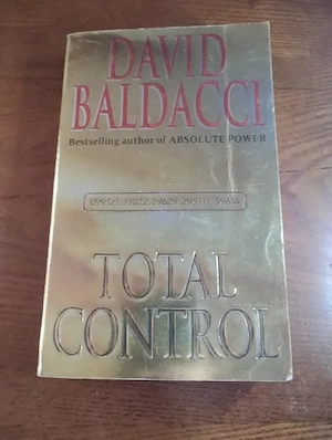 128. Carte, Total Control, David Baldacci 