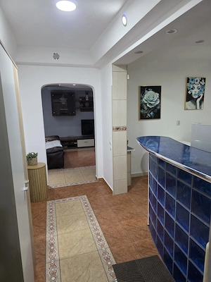 inchiriez apartament cu 3 camere Vitan Mall