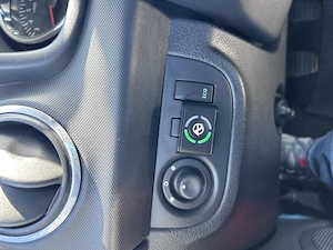 Vând Sandero Stepway 0.9 tce + gpl 2013 - imagine 9