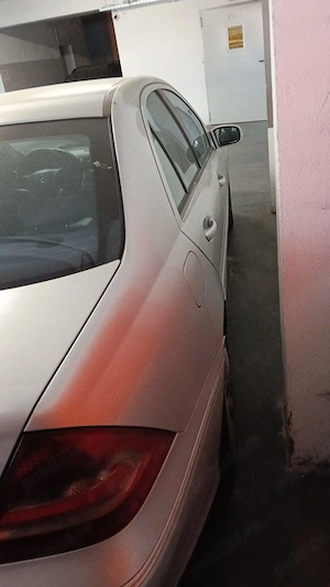 Vand mercedes C220 2.2 2006 pentru dezmembrari - imagine 4