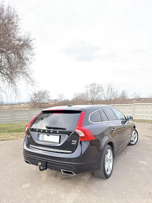 Volvo V60 D6 - Plug-in Hybrid - imagine 2