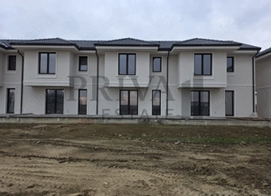 Casa insiruita, bucatarie inchisa, 3 camere, 2 bai, Giroc - imagine 4