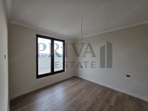 Casa insiruita, bucatarie inchisa, 3 camere, 2 bai, Giroc - imagine 10