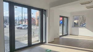 Spațiu comercial cu vizibilitate excelentă, strada Carpaților. - imagine 6