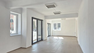 Spațiu comercial cu vizibilitate excelentă, strada Carpaților. - imagine 8