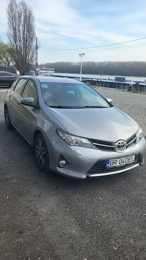 Toyota Auris 1.4 Diesel Manuala 6 trepte ( D4D ) an 2013 - imagine 6