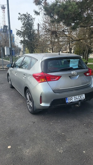 Toyota Auris 1.4 Diesel Manuala 6 trepte ( D4D ) an 2013 - imagine 8