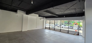 Investiție sigură!Spațiu comercial modern 84mp complet amenajat, vitrină stradală - Gata de deschis! - imagine 11