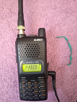 Statie radio emisie receptie transceiver 2m Alinco DJ 195E Japan 5 W