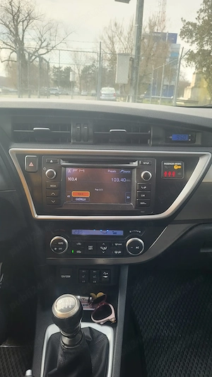 Toyota Auris 1.4 Diesel Manuala 6 trepte ( D4D ) an 2013 - imagine 2