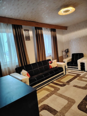 Vând apartament 2 camere, zonă centrală 