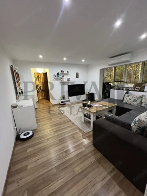 Apartament 3 camere, 2 bai,2 balcoane. bloc izolat, Etaj 2. Lipovei