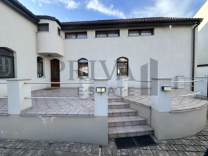 Casa de lux 5 camere,2 garaej,4 bai, 500 mp teren. Lipovei/Iulius Mall - imagine 6