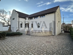 Casa de lux 5 camere,2 garaej,4 bai, 500 mp teren. Lipovei/Iulius Mall - imagine 2