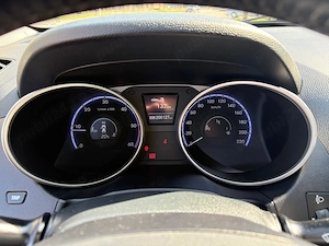 Hyundai IX 35, AWD, 2.0 Crdi 136 cp, E5, 200.000 km - imagine 9