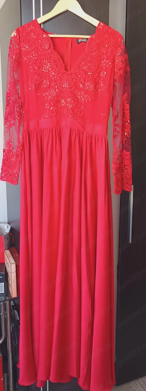 Vand rochie de seara !