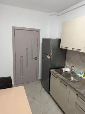 Garsoniera decomandata, centrala proprie, parcare inclusa, etaj 1 - imagine 2