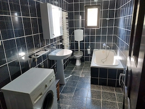 Proprietar închiriez apartament spațios pe b-dul Liviu Rebreanu  - imagine 5