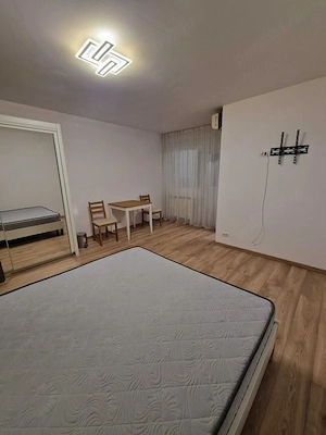 garsoniera dristor-metrou la scara blocului-modern - imagine 2