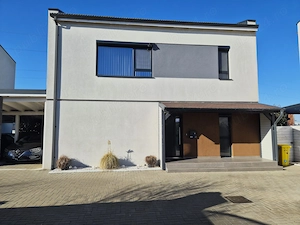 Casă la cheie central, mutare imediată, direct proprietar