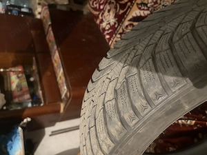 Cauciucuri iarnă 215/50 R 18 KUMHO  - imagine 3