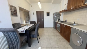 Casa eleganta si luminoasa, situata in zona de case - Mehala - imagine 14
