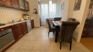 Casa eleganta si luminoasa, situata in zona de case - Mehala - imagine 13